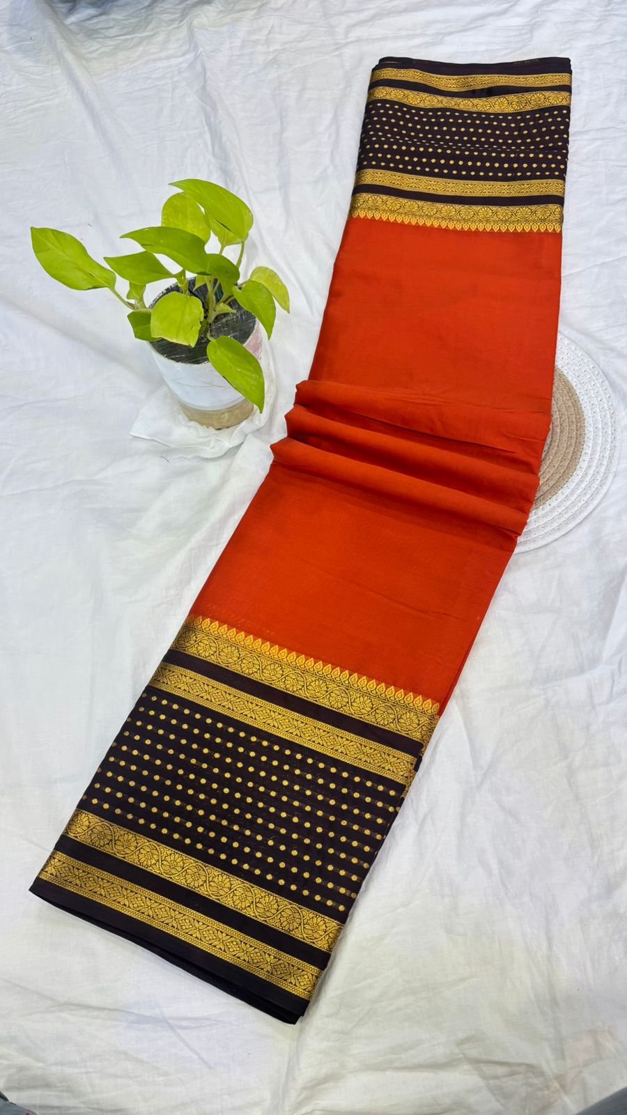 Semi Crepe Silk Saree – Timeless Elegance - Image 5