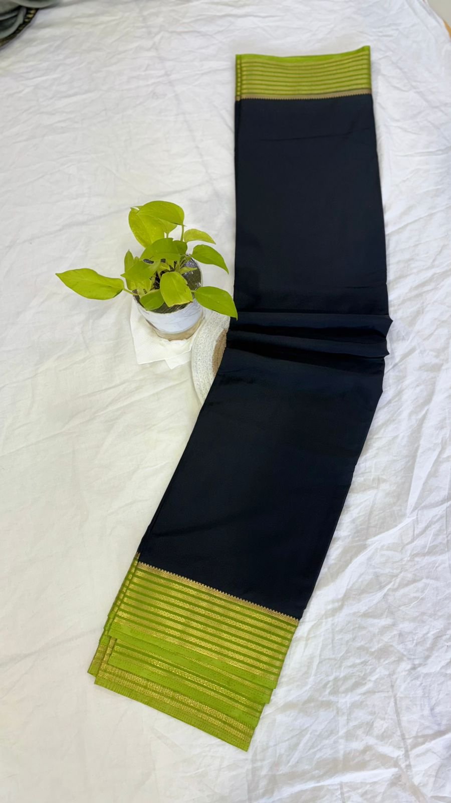 Semi Crepe Silk Saree – Elegant Striped Border Design - Image 2